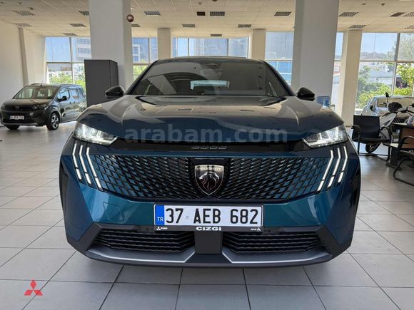 ÇİZGİ'DEN 2025 PEUGEOT 3008 ALLURE 1,2 HYBRİD CAM TAVAN HATASIZ