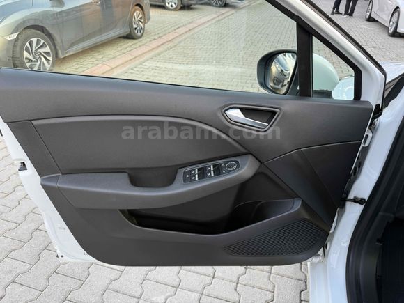 Galeriden Renault Clio 1.3 TCe Touch 2020 Model Adana