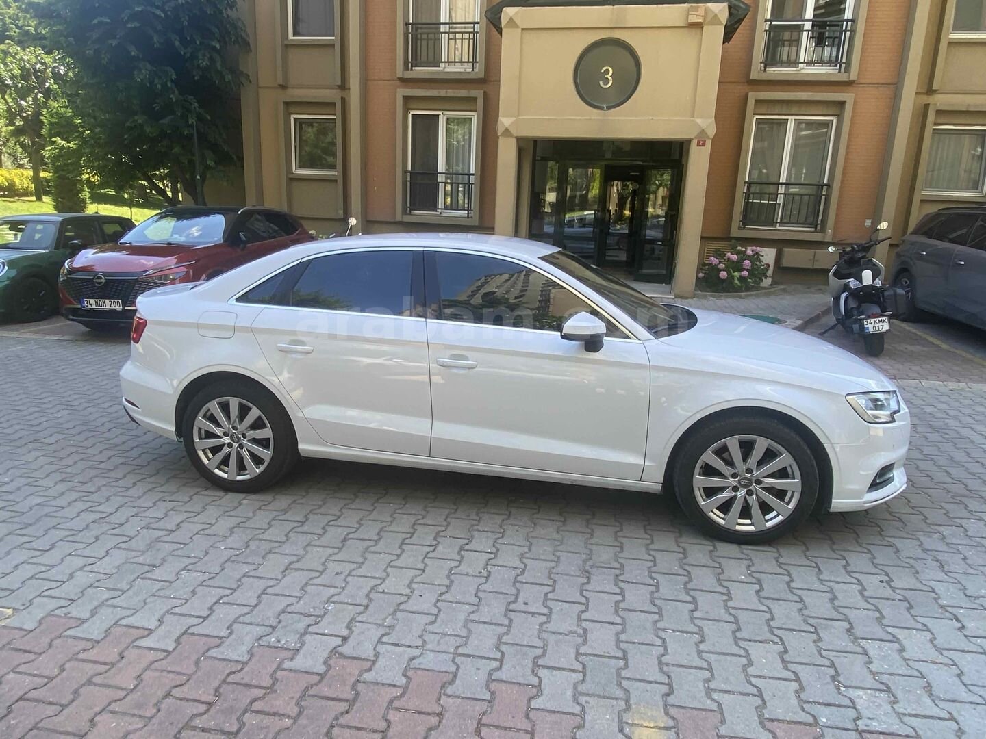 Galeriden Audi A3 Sedan 1.6 TDI Design Line 2018 Model İstanbul 323.000 km Beyaz 5