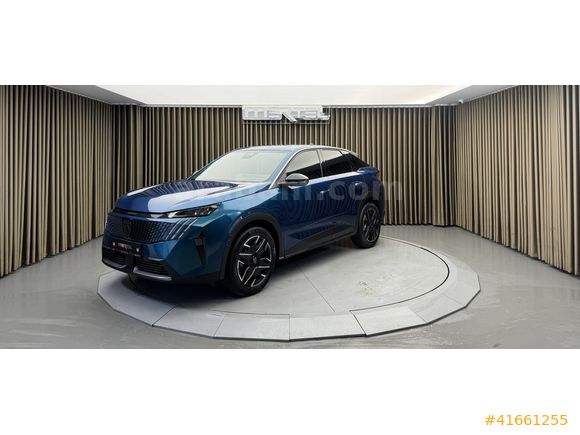 BOYASIZ,CAM TAVAN 2025 PEUGEOT 3008 HYBRID ALLURE