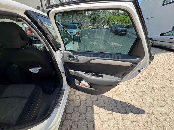 Sahibinden Citroen C4 1.6 e-HDi Confort 2012 Model 