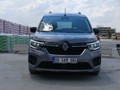 DENİZ VERA OTO'DAN KANGOO 2024 MODEL, 26.600 KM PLAKALI-RUHSATLI