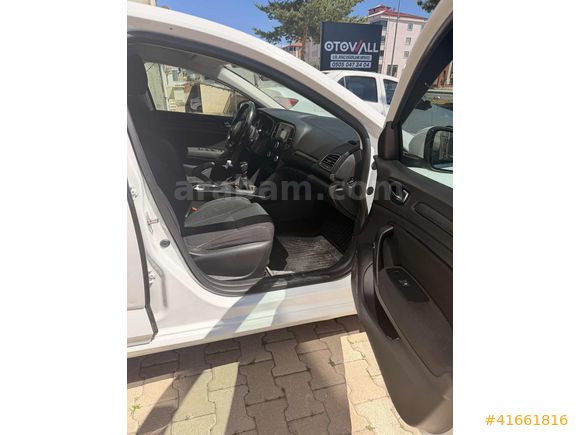 OTOWALL RENAULT MEGANE 1.5 dCi TOUCH