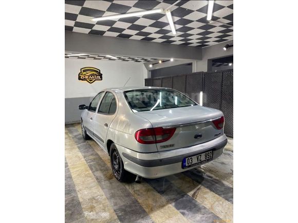 Sahibinden Renault Megane 1.9 DTi RTE 2000 Model
