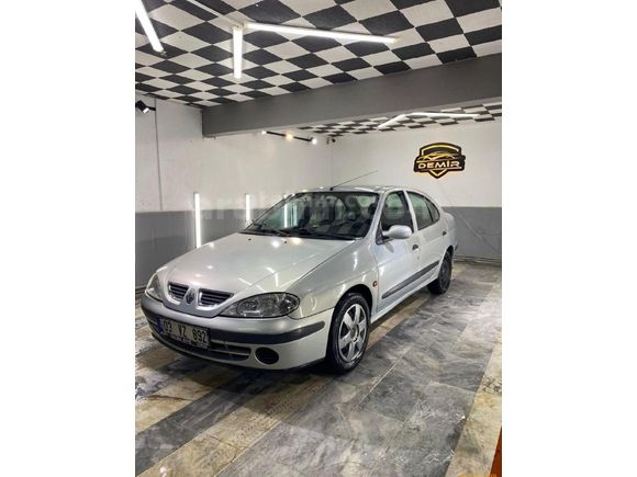 Sahibinden Renault Megane 1.9 DTi RTE 2000 Model