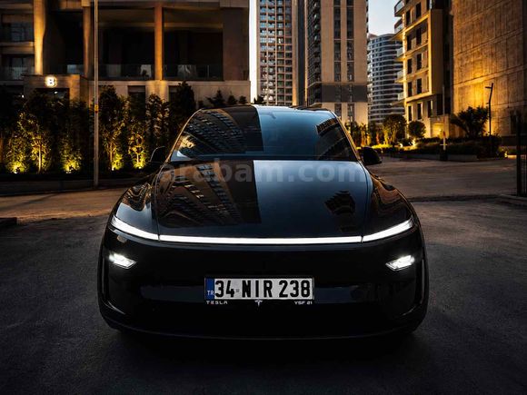 Sahibinden Tesla Model Y Premium (Juniper) 2025 Model 