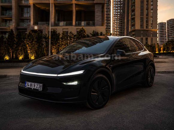 Sahibinden Tesla Model Y Premium (Juniper) 2025 Model 
