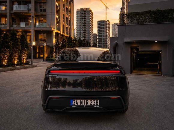 Sahibinden Tesla Model Y Premium (Juniper) 2025 Model 