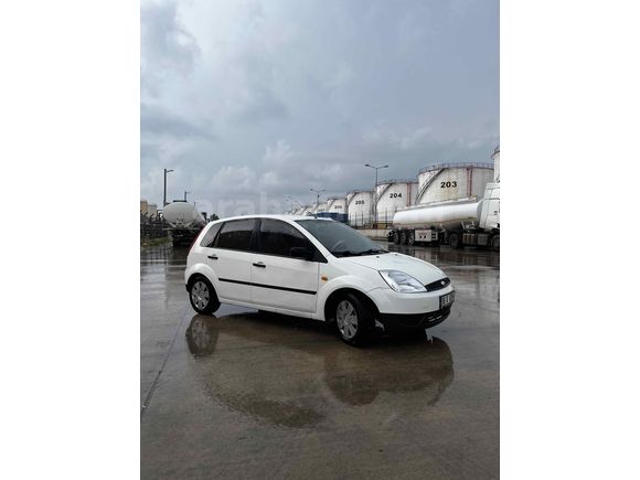 Sahibinden Ford Fiesta 1.4 TDCi Comfort 2004 Model 