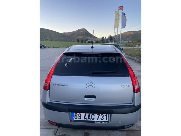 Sahibinden Citroen C4 1.4 SX 2007 Model  193000 km Gri