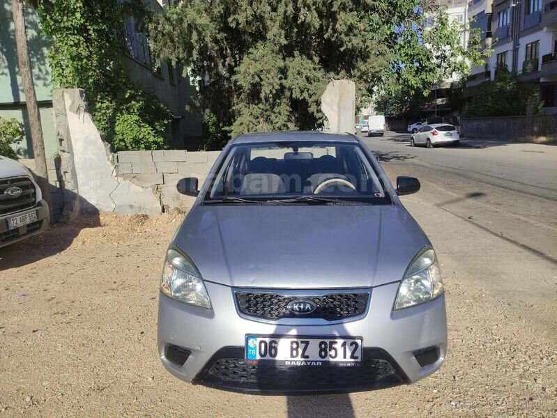 Sahibinden Kia Rio 1.4 GSL Trend 2010 Model Batman 90.000 km Gri (Gümüş)