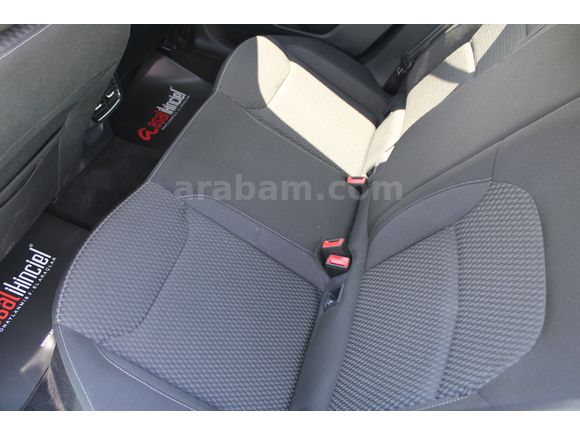 Skoda Fabia 1.0 TSİ PREMİUM 