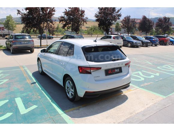 Skoda Fabia 1.0 TSİ PREMİUM 