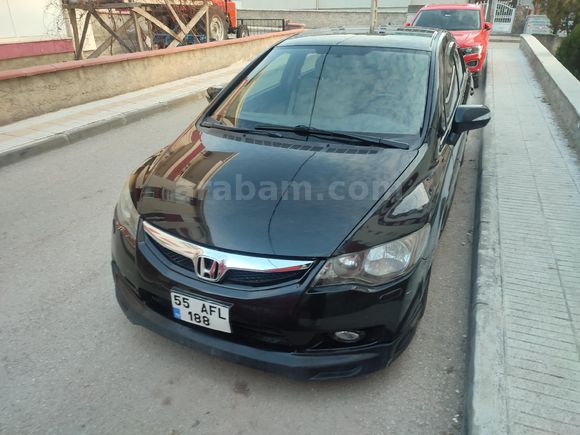 Sahibinden Honda Civic 1.6 Premium 2011 Model Çorum 211.000 km Siyah
