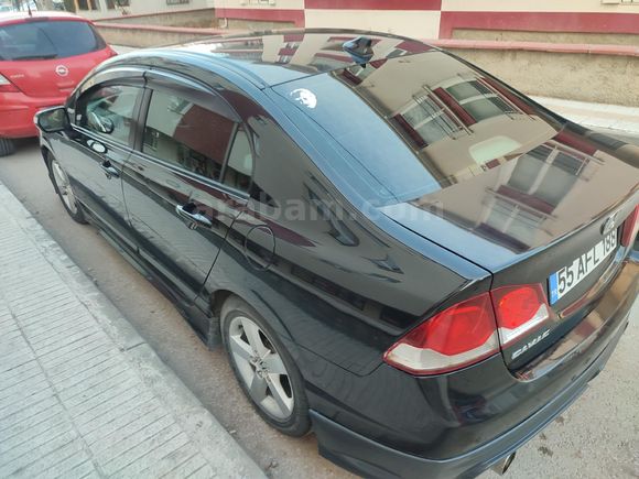 Sahibinden Honda Civic 1.6 Premium 2011 Model Çorum 211.000 km Siyah