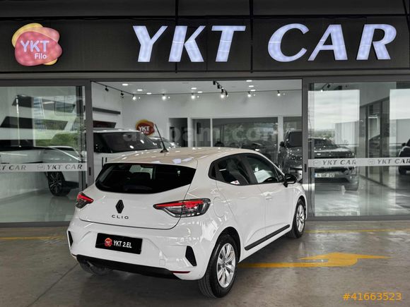 YKTCAR AUTOGROSS'DAN 2023 CLIO EVOLUTION 94.710 KM'DE
