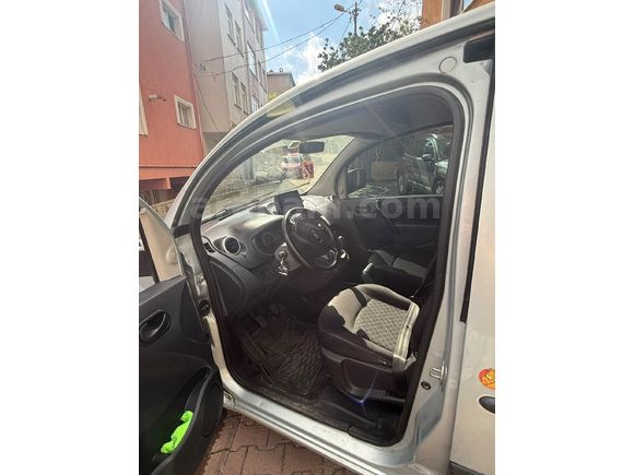 Sahibinden Renault Kangoo Multix 1.5 dCi Authentique 2012 Model