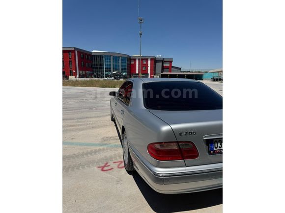 Galeriden Mercedes - Benz E 200 Kompressor Elegance 2001 Model Afyonkarahisar