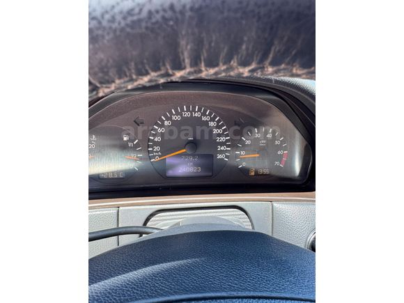 Galeriden Mercedes - Benz E 200 Kompressor Elegance 2001 Model Afyonkarahisar