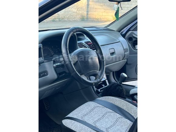 Sahibinden Renault Laguna 1.6 2002 Model