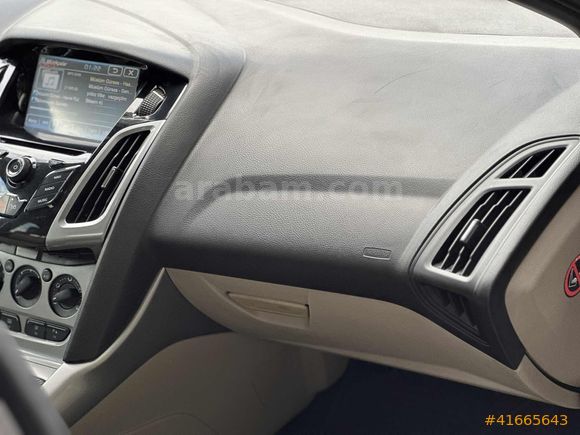 115 LİK DÜŞÜK KİLOMETRE FORD FOCUS FULL PAKET