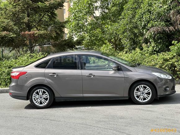 115 LİK DÜŞÜK KİLOMETRE FORD FOCUS FULL PAKET