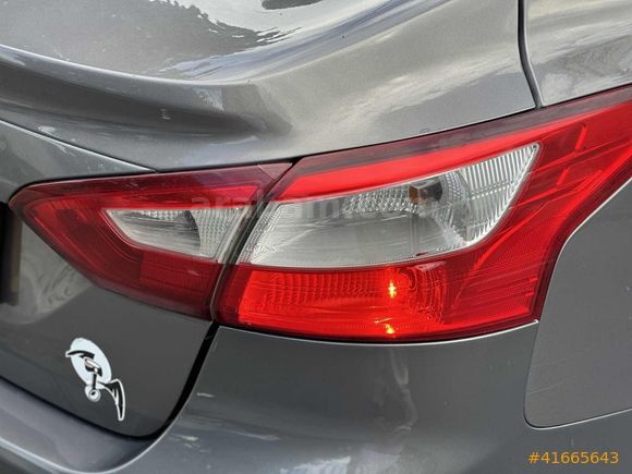 115 LİK DÜŞÜK KİLOMETRE FORD FOCUS FULL PAKET