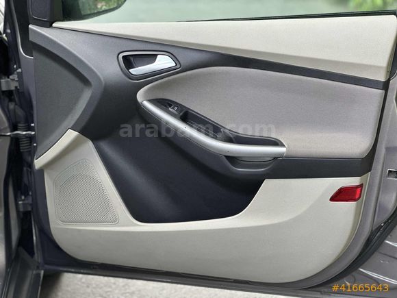 115 LİK DÜŞÜK KİLOMETRE FORD FOCUS FULL PAKET