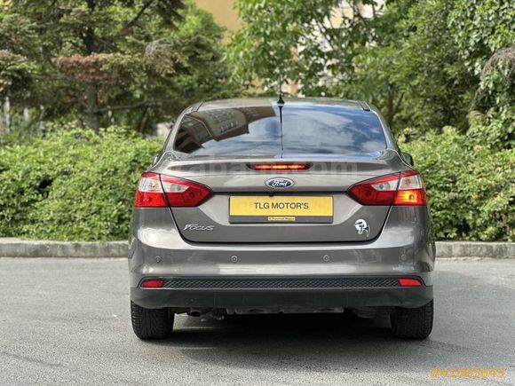 115 LİK DÜŞÜK KİLOMETRE FORD FOCUS FULL PAKET