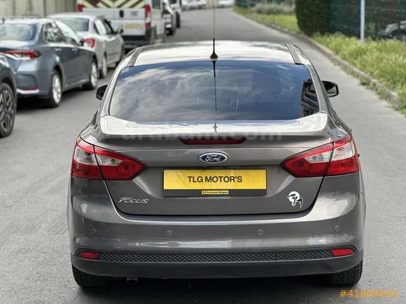 115 LİK DÜŞÜK KİLOMETRE FORD FOCUS FULL PAKET