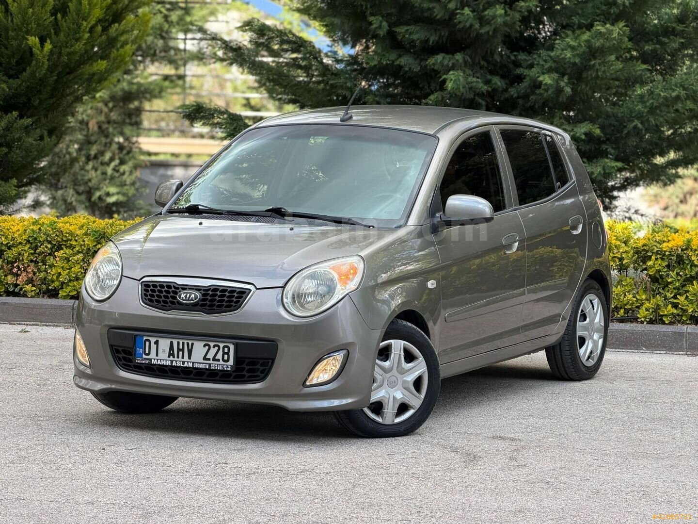 Galeriden Kia Picanto 1.1 Hiper 2011 Model Gaziantep 82.000 km Füme 5