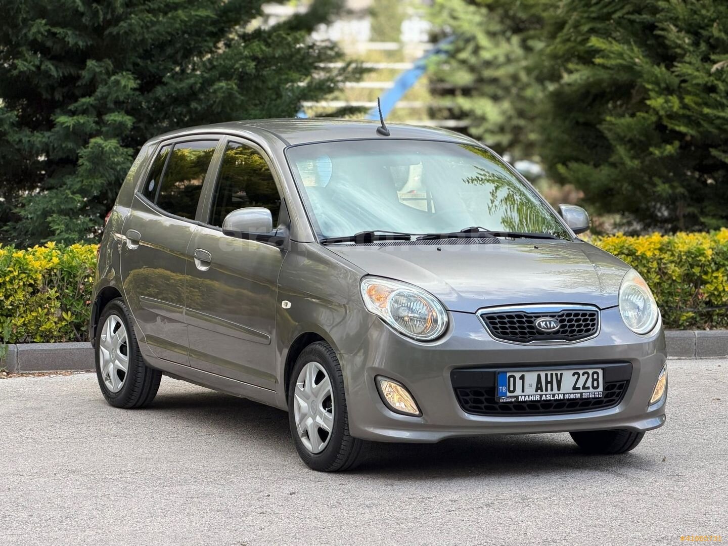Galeriden Kia Picanto 1.1 Hiper 2011 Model Gaziantep 82.000 km Füme 1