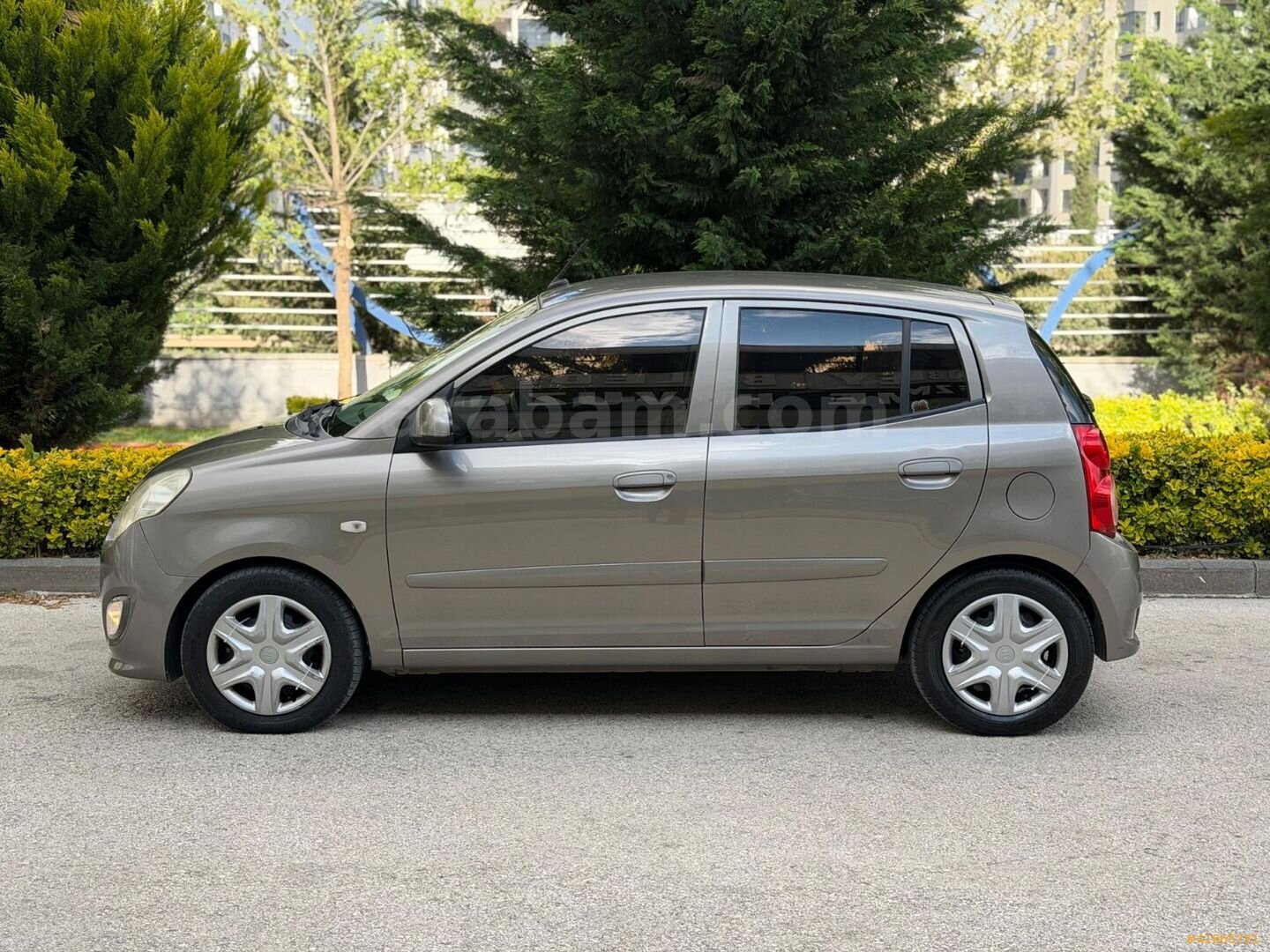 Galeriden Kia Picanto 1.1 Hiper 2011 Model Gaziantep 82.000 km Füme 6