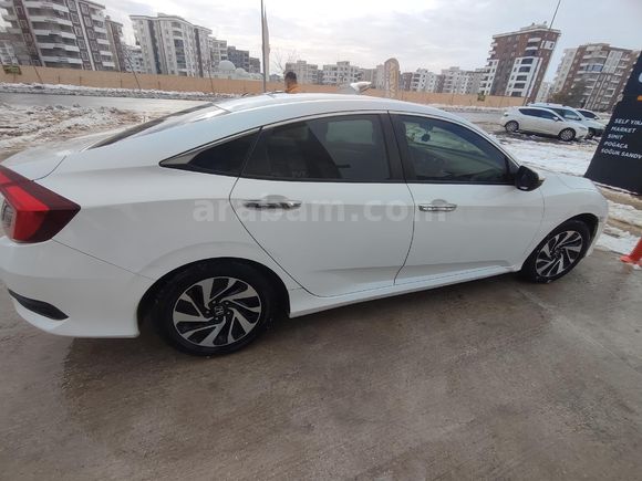 Sahibinden Honda Civic 1.6i VTEC Eco Executive 2017 Model