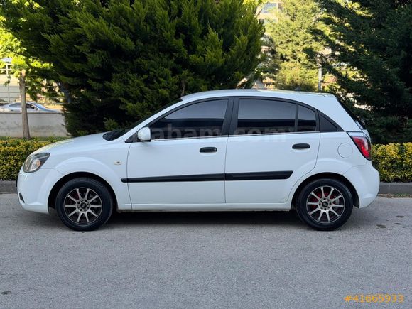 2011 MODEL KİA RİO KLİMA ABS BAKIMLI