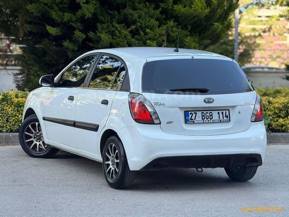 2011 MODEL KİA RİO KLİMA ABS BAKIMLI