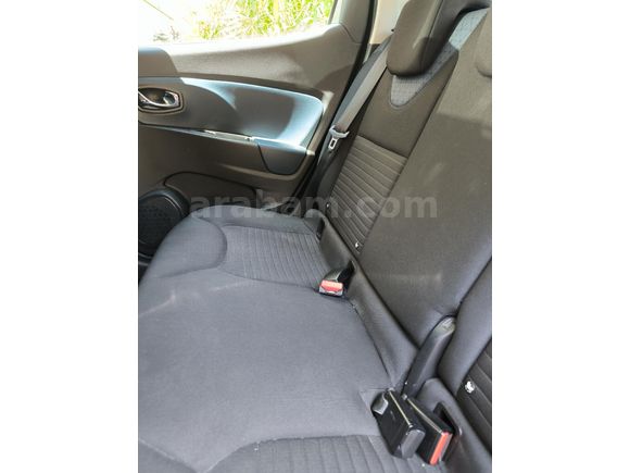 10 yıllık sahibinden Renault Clio 0.9 TCe Icon 2012 Model  162.000 km Siyah
