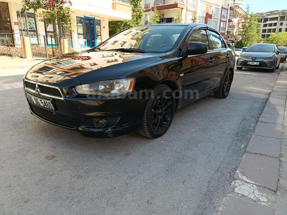Sahibinden Mitsubishi Lancer 1.5 Invite 2011 Model