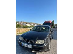 Sahibinden Volkswagen Bora 1.6 Pacific 2004 Model  323.000 km Siyah