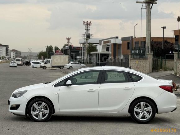 2014 MODEL ASTRA SPORT