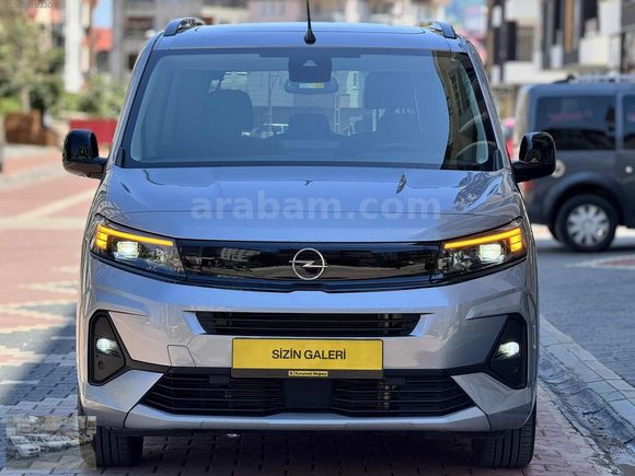 2025 OPEL COMBO ULTİMATE CAM TAVAN 19.000KM BOYASIZ KOMPLE PFF