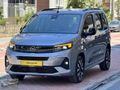 2025 OPEL COMBO ULTİMATE CAM TAVAN 19.000KM BOYASIZ KOMPLE PFF