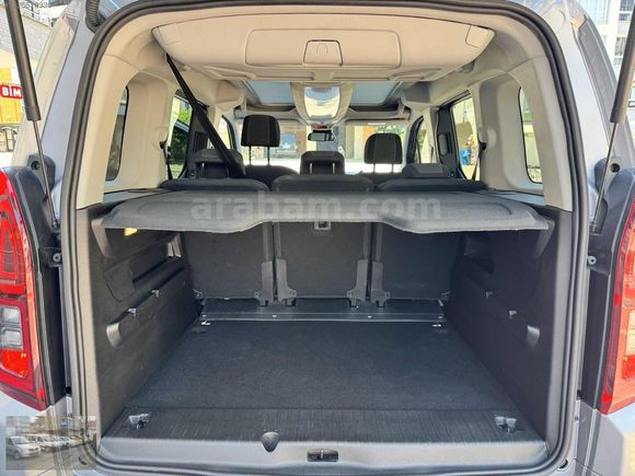 2025 OPEL COMBO ULTİMATE CAM TAVAN 19.000KM BOYASIZ KOMPLE PFF