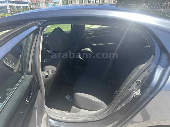 Sahibinden Renault Megane 1.3 TCe Joy 2021 Model 