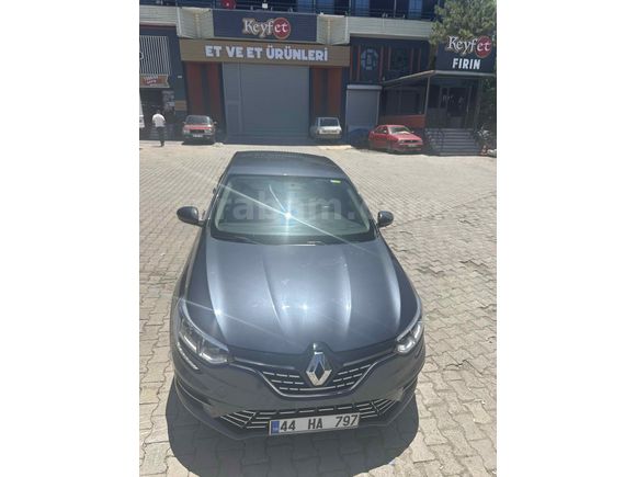 Sahibinden Renault Megane 1.3 TCe Joy 2021 Model 