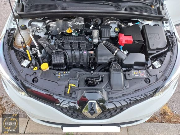 HATASIZ BOYASIZ 2022 RENAULT CLİO 1.0 SCE TESLA EKRA *89 BİN KM*