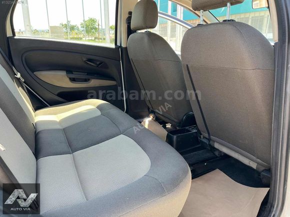 AUTO VIA'DAN DÜŞÜK KM DİZEL FİAT LİNEA