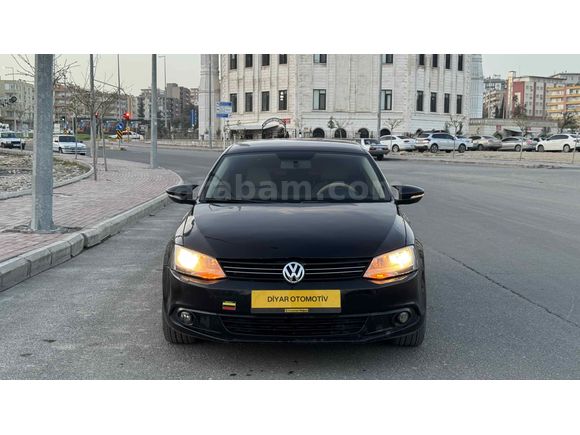 Galeriden Volkswagen Jetta 1.6 TDi Trendline 2013 Model Şanlıurfa