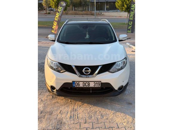 Sahibinden Nissan Qashqai 1.6 dCi Tekna Sky Pack 2014 Model 