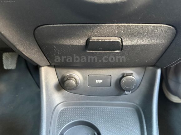 2011 HYUNDAİ ERA KM 103 BİN ABS ESP VARDIR